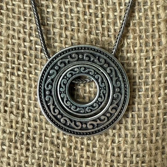 New Brighton Central Park Silver Scroll Halo Pendent Necklace - Picture 2 of 4